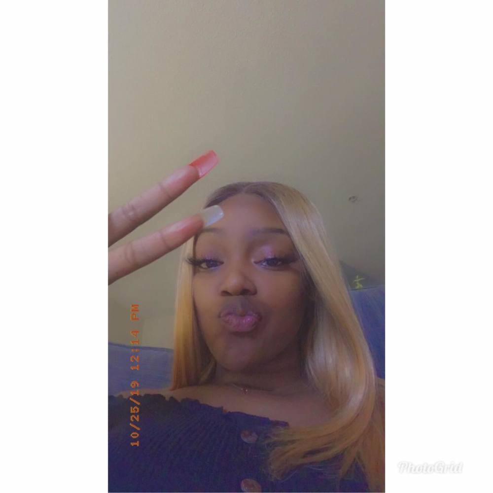 Meet your Posher, Naomi